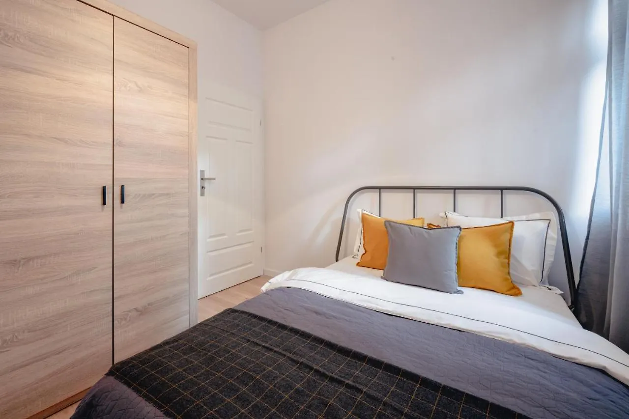 Apartamenty Pamiatkowa 11, 2 Rooms, Self Check In 24H Poznan