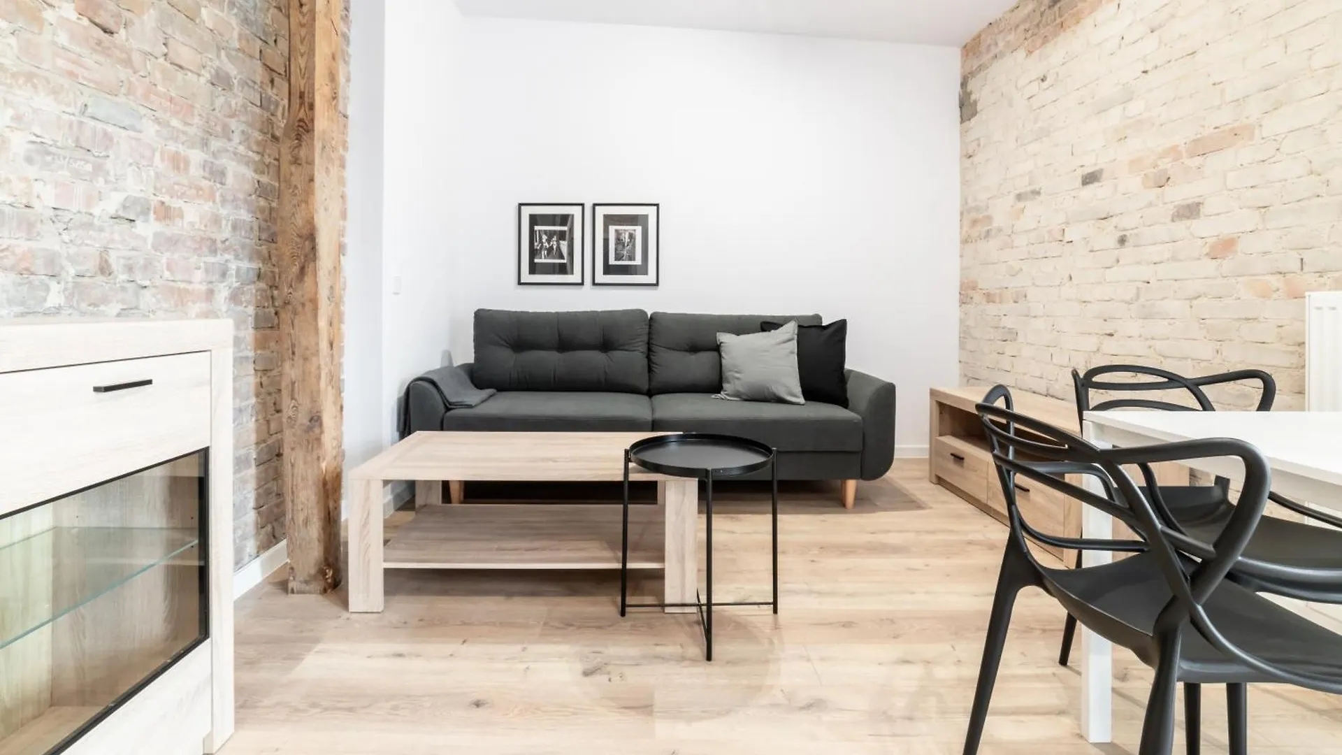 Apartamenty Pamiatkowa 11, 2 Rooms, Self Check In 24H Poznan
